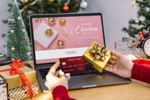 online shopping present at Christmas, sales and discounts promotions during the Christmas holidays, FinTechs, FinTech, Black Friday Sale, Holiday Shopping